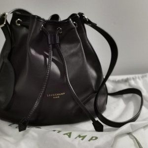 Longchamp Small 2.0 Leather Bucket Bag in Black